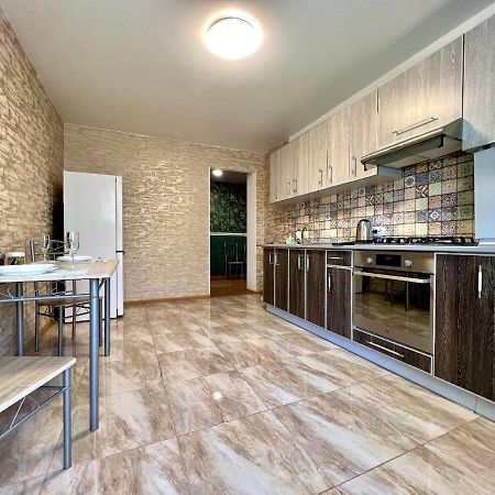Apartpoltava Простора Однокімнатна Квартира В Новобудові, Корпусний Парк Εξωτερικό φωτογραφία
