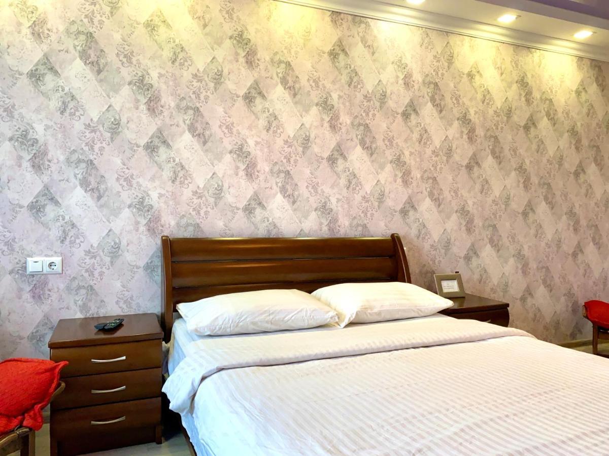 Apartpoltava Простора Однокімнатна Квартира В Новобудові, Корпусний Парк Εξωτερικό φωτογραφία