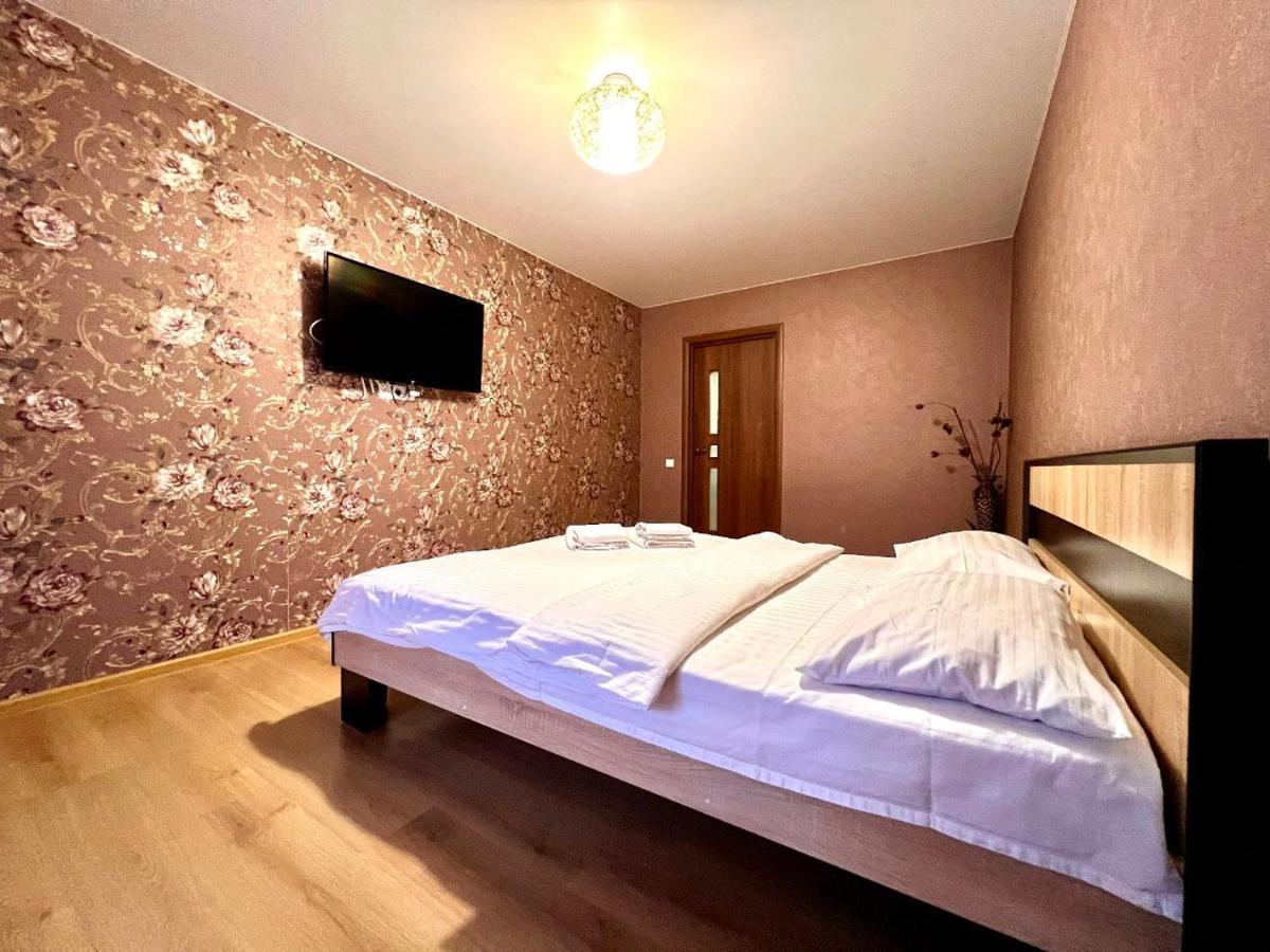 Apartpoltava Простора Однокімнатна Квартира В Новобудові, Корпусний Парк Εξωτερικό φωτογραφία